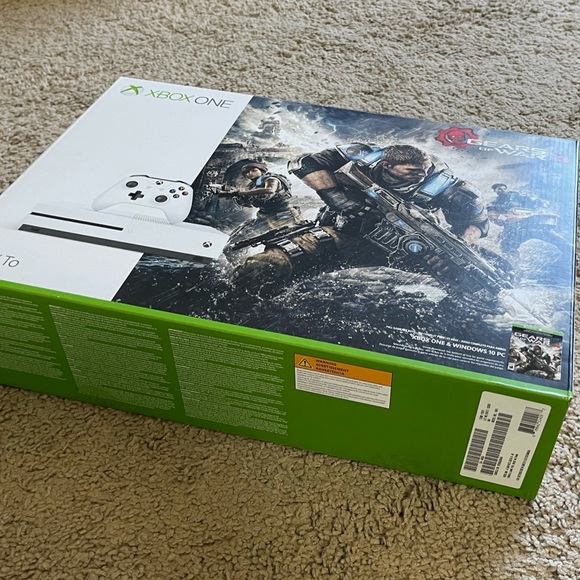 XBox One S 1TB Console - Picture 3 of 12